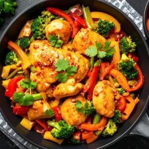 Recette de Poêlée de poulet et brocolis